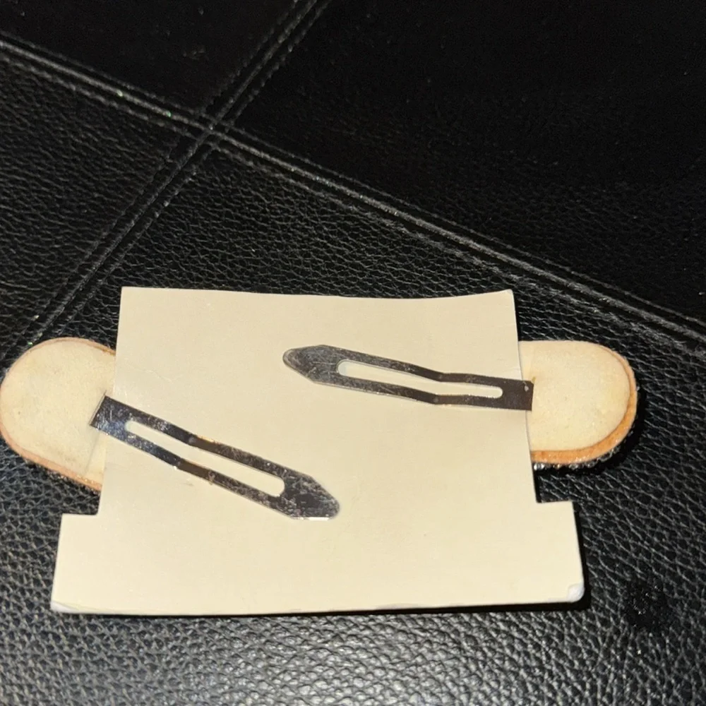 NWOT ANTHROPOLOGIE Hair Clips Set of 2